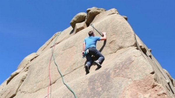 Rock Climbing: Common Injuries and Prevention Tips