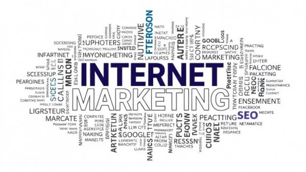 Word cloud highlighting 'Internet Marketing' with related terms, related to digital marketing career roadmap.