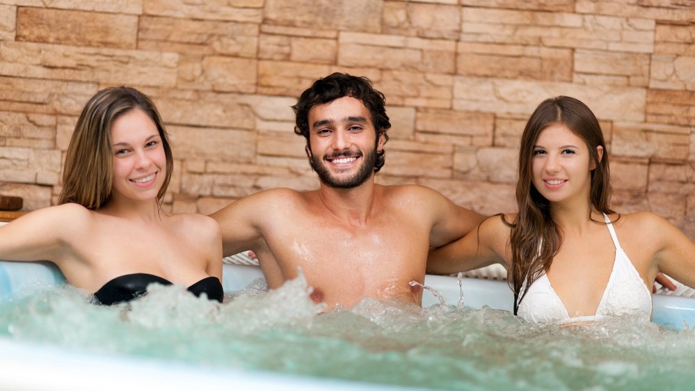 luxury hot tubes London ontario