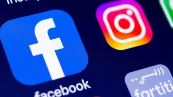 Facebook, Instagram, and WhatsApp hit by a major Meta outage