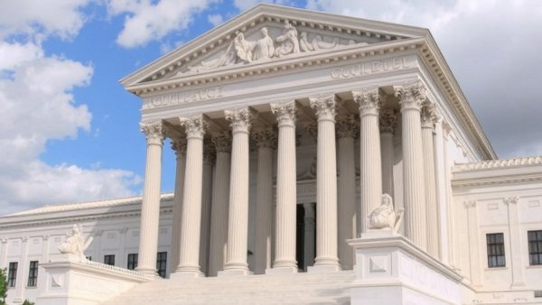 The Supreme Court lets Texas turn Apple and Google into the internet’s age gate
