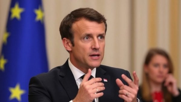 Macron asks Brussels for an under-15s social media ban after France’s own was struck down