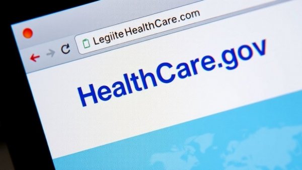 HealthCare.gov screen showcasing ACA health plan options.