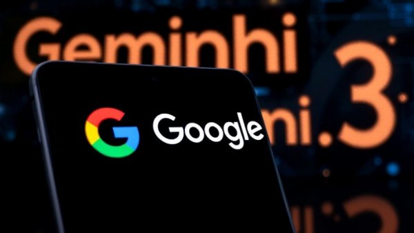 Google AI Overviews Powered By Gemini 3 smartphone display.