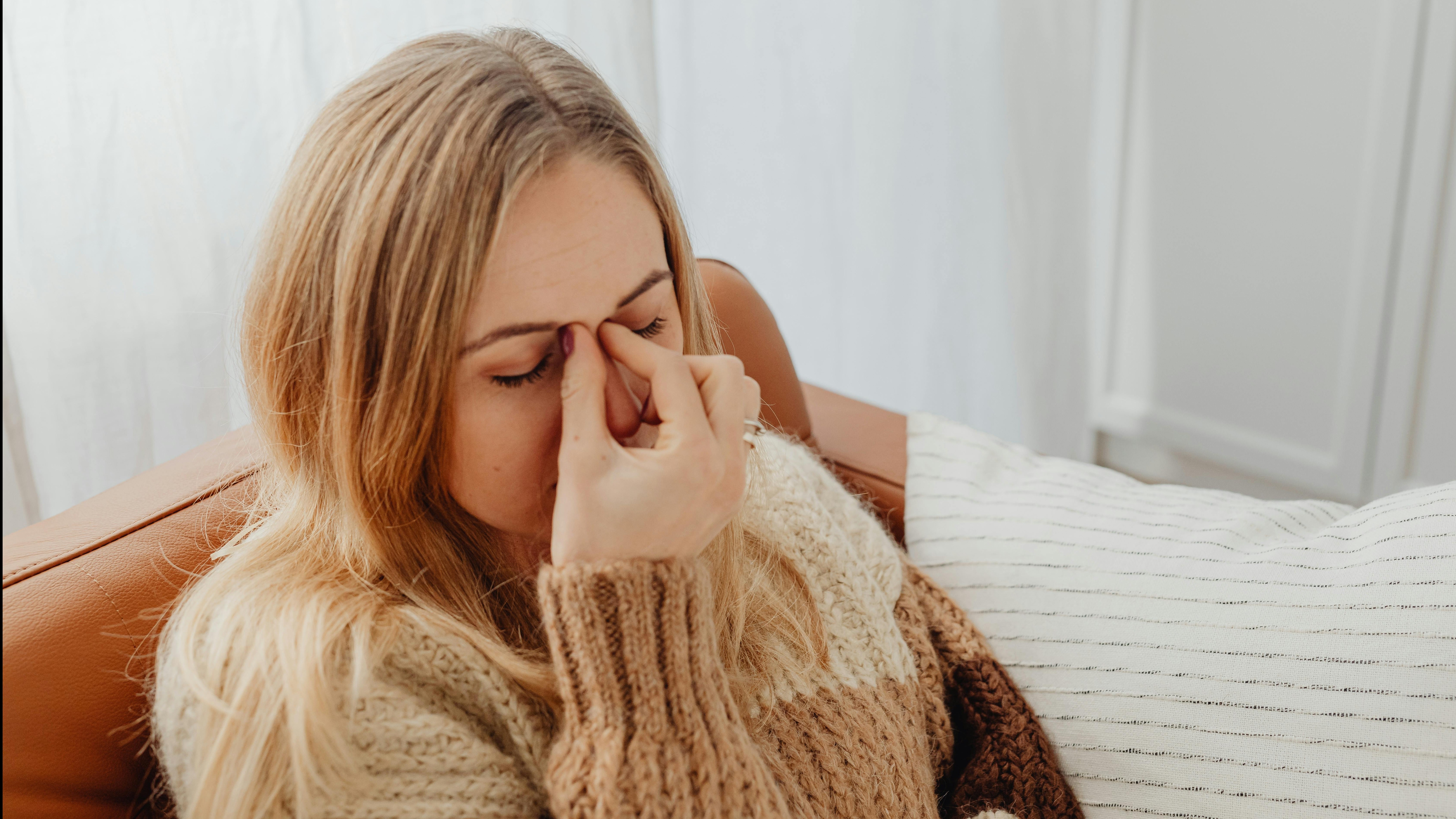 Illustrative medical graphic showcasing sinus relief techniques for better nasal health.