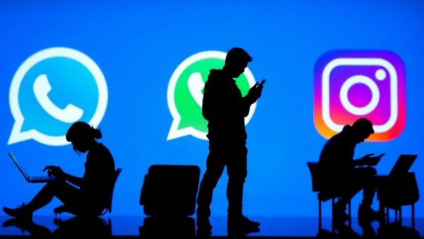 DSA-Transparenzdatenbank digital interaction concept with social media logos.