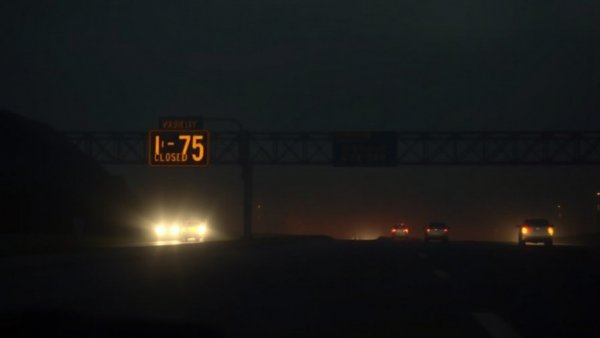 I-75 closure due to smoke causing low visibility on highway.