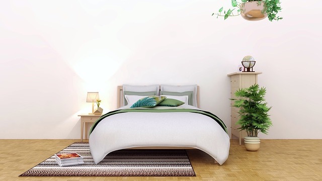 Modern dining room with elegant rug and wall color pairings.