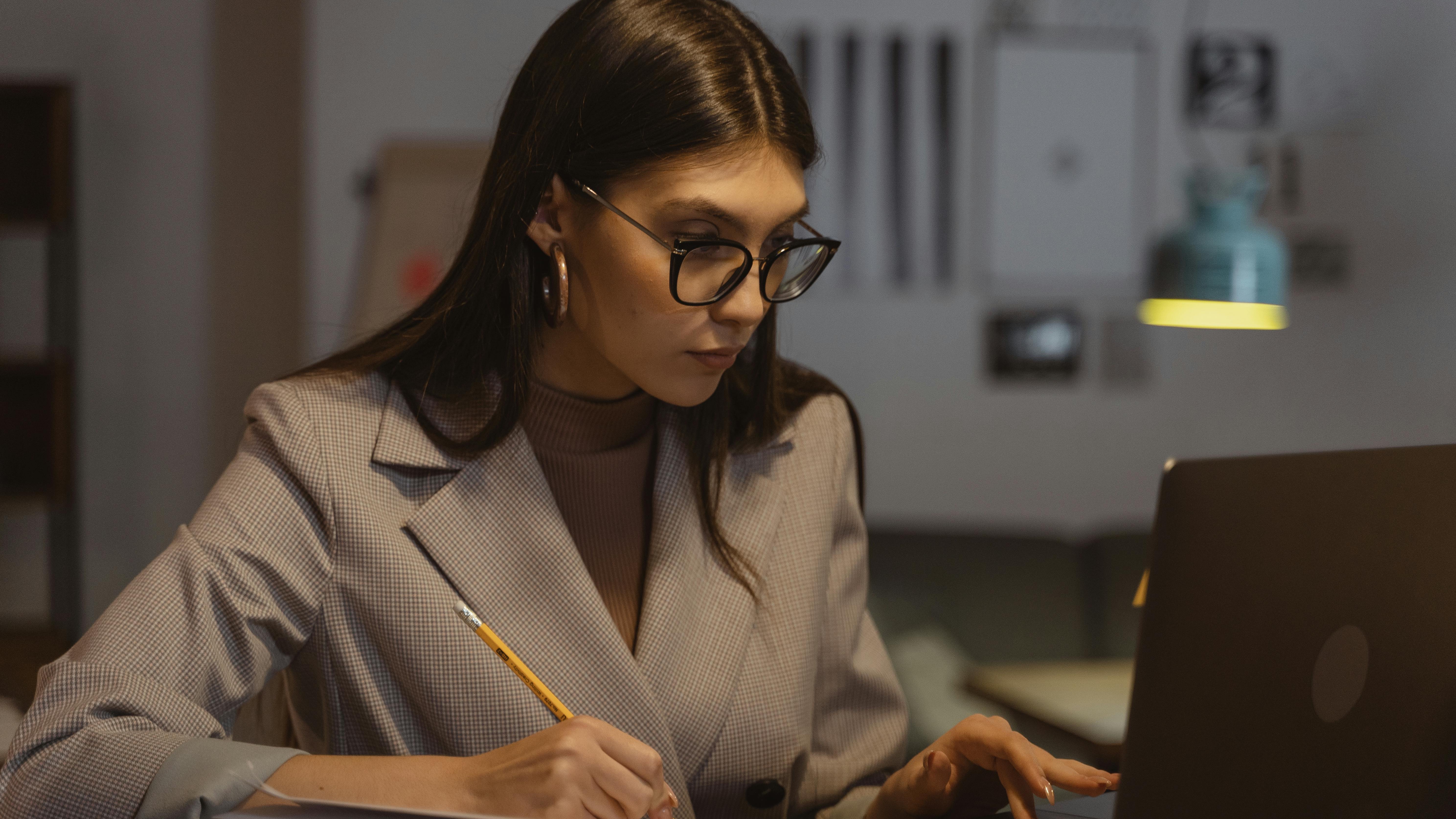 HR and IT collaboration in AI transformation handshake