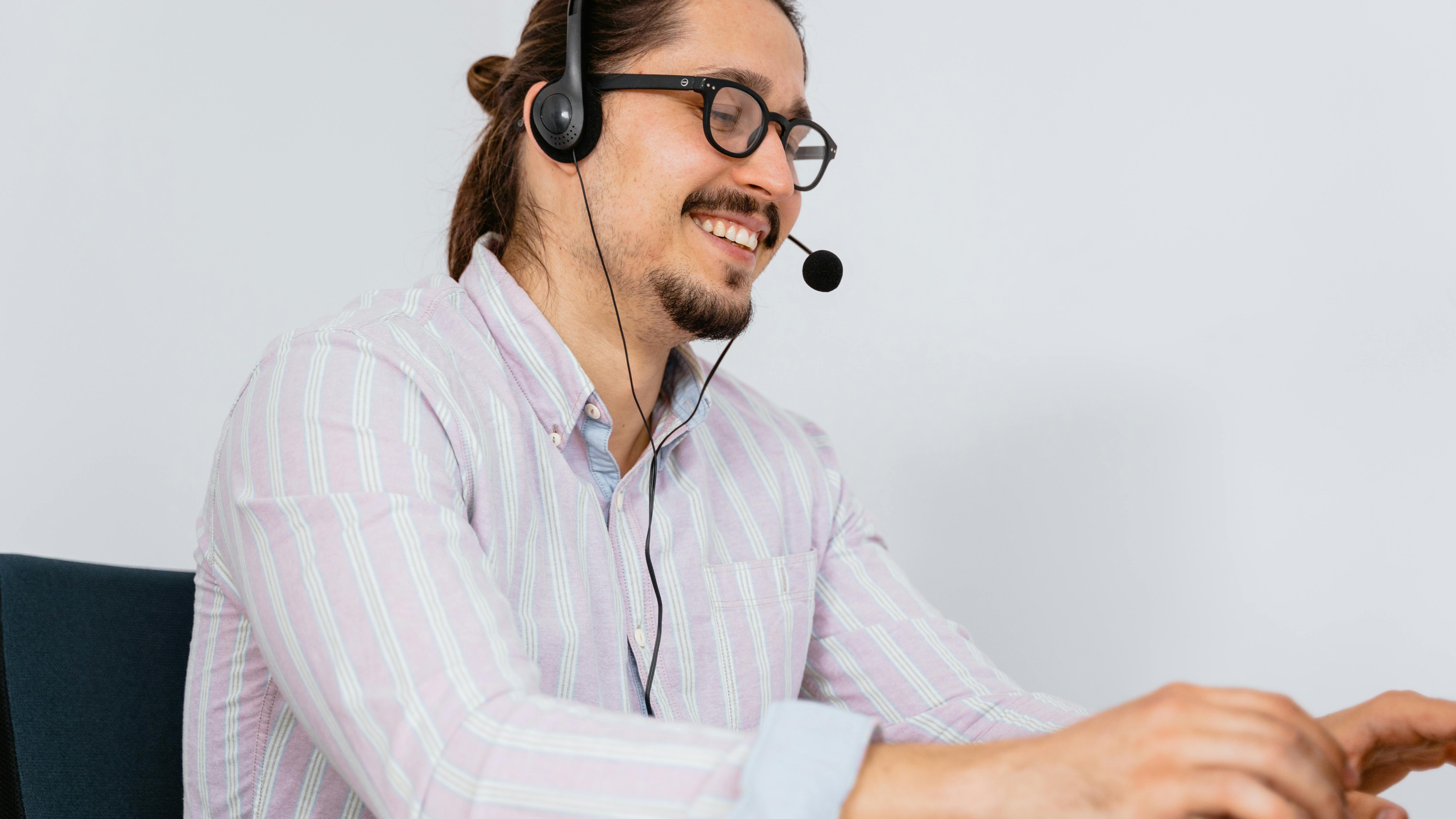 Houston skyline at golden hour, best internet providers in Houston, Texas.