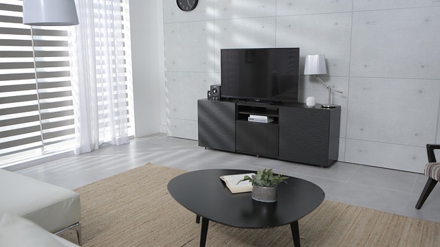 Samsung Neo QLED TV WiFi connection issue display, modern design.