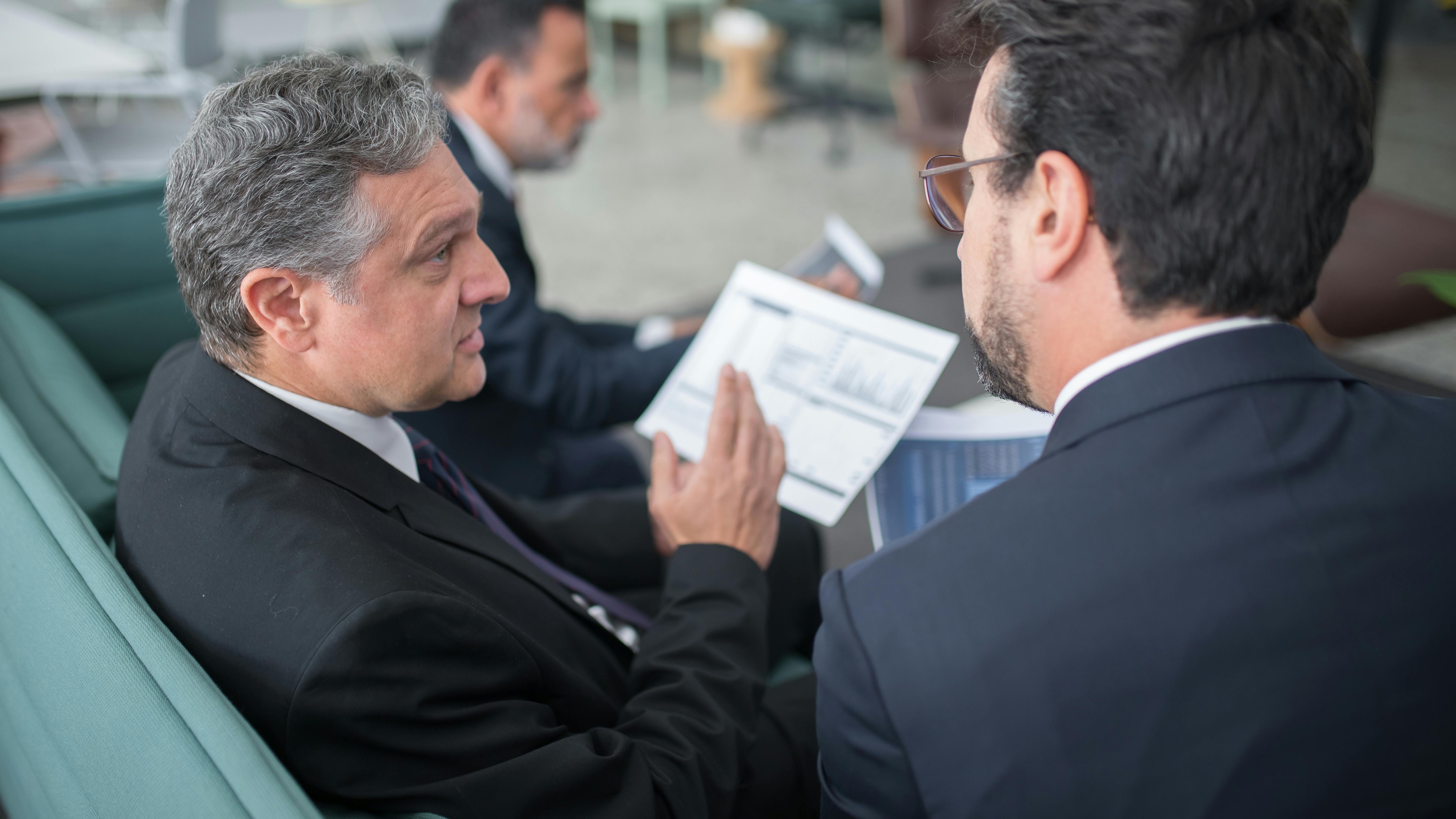 Illustration of growth and value on tree stump for mutual fund ratings theme.