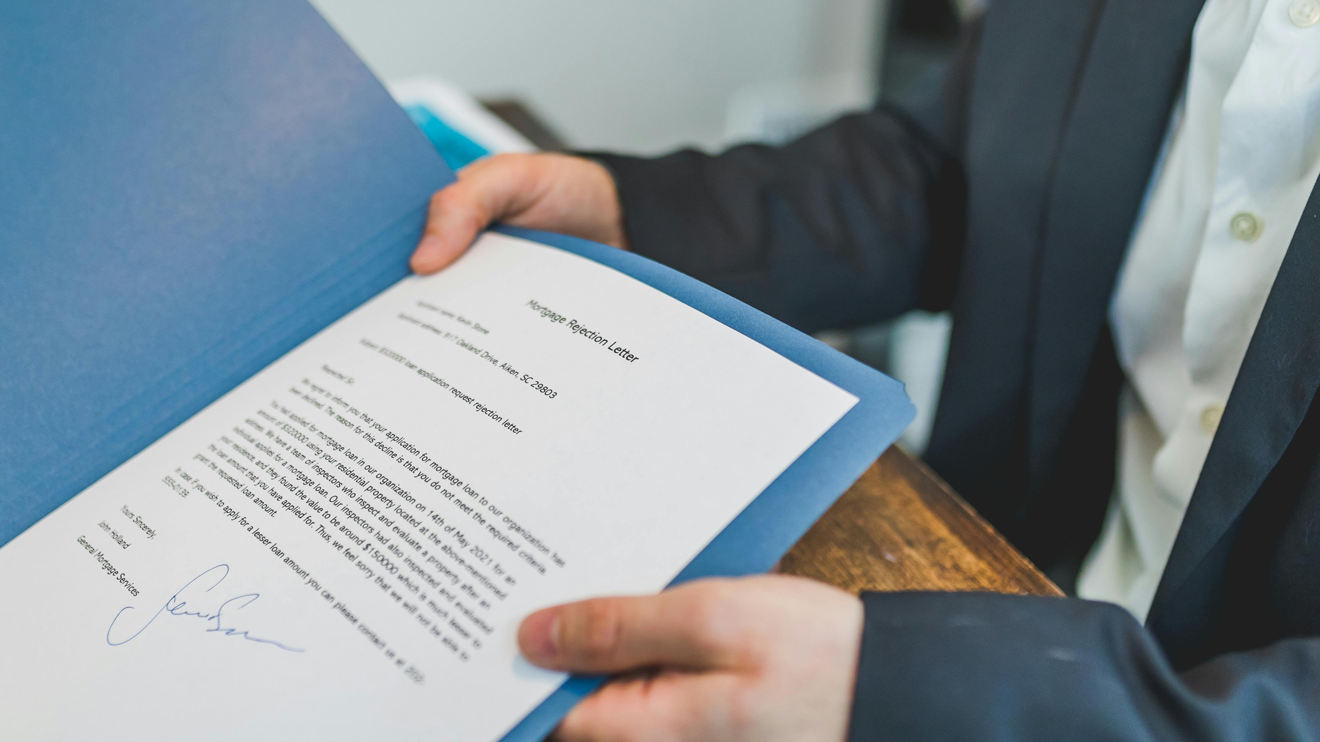 Confident woman in formal meeting discussing Lori Chavez-DeRemer resignation impact on talent acquisition.