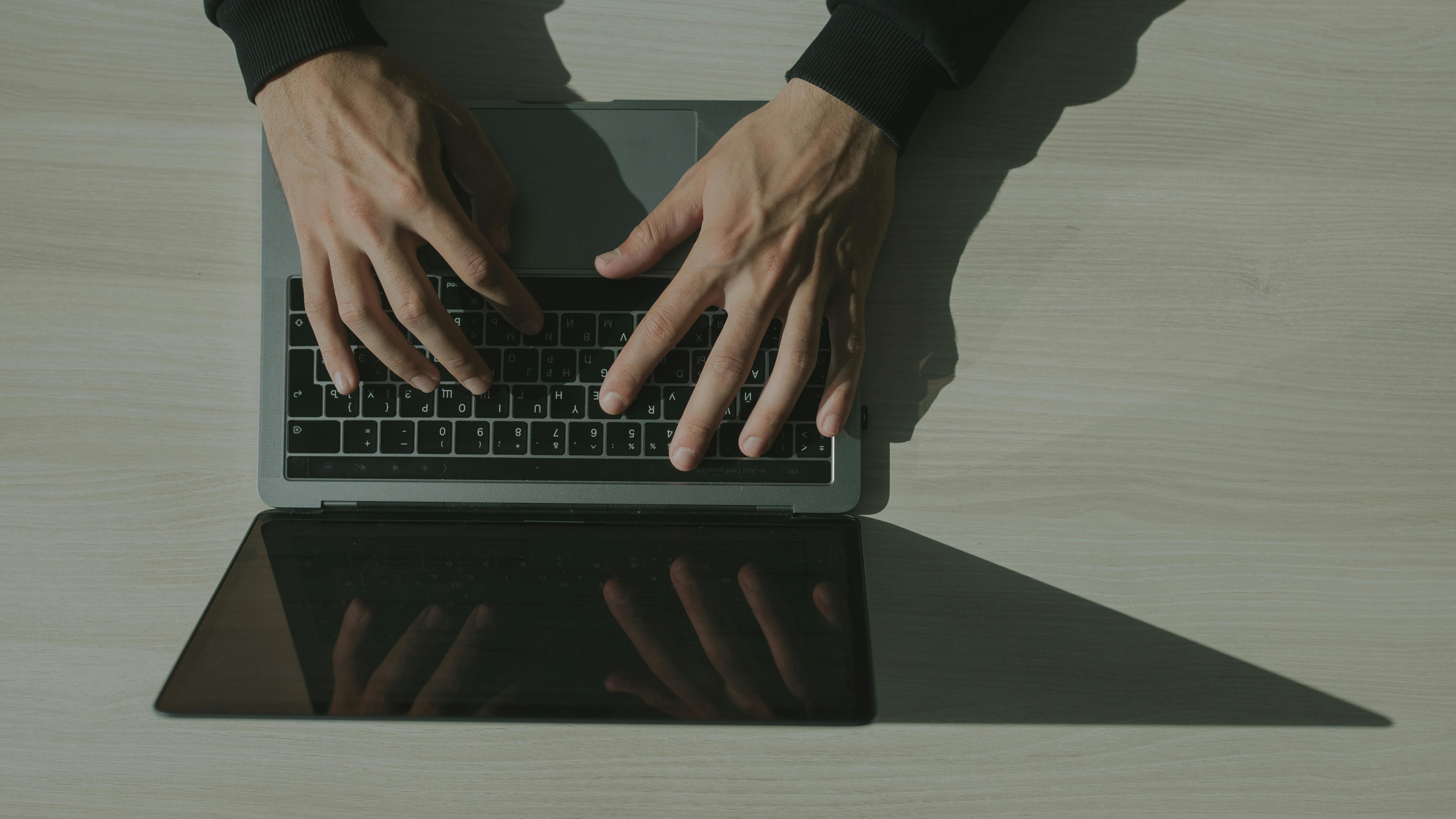 Digital padlock symbolizing veterans in cybersecurity.