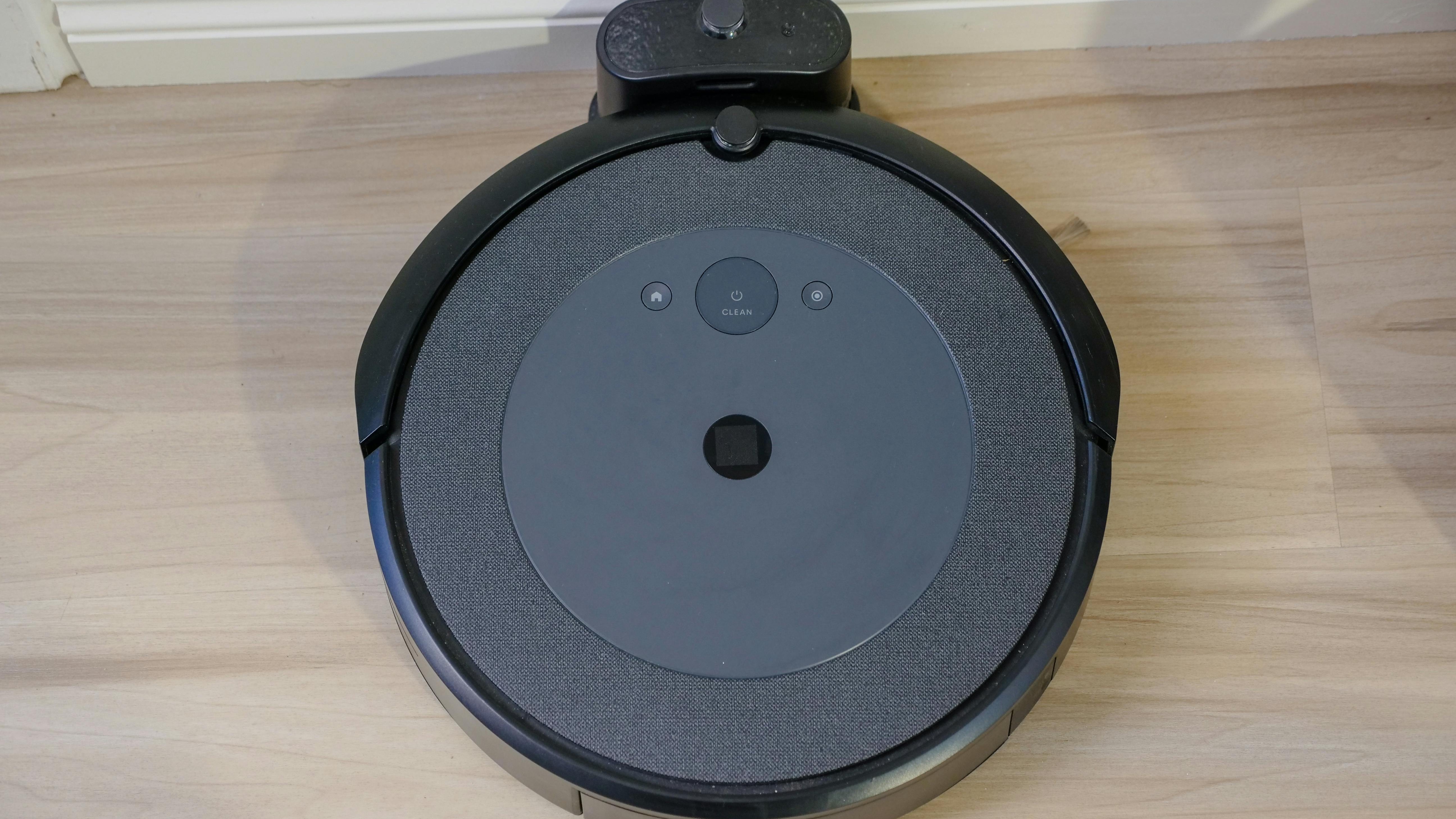 2026 new robot vacuums showcasing advanced technology in a modern setting.