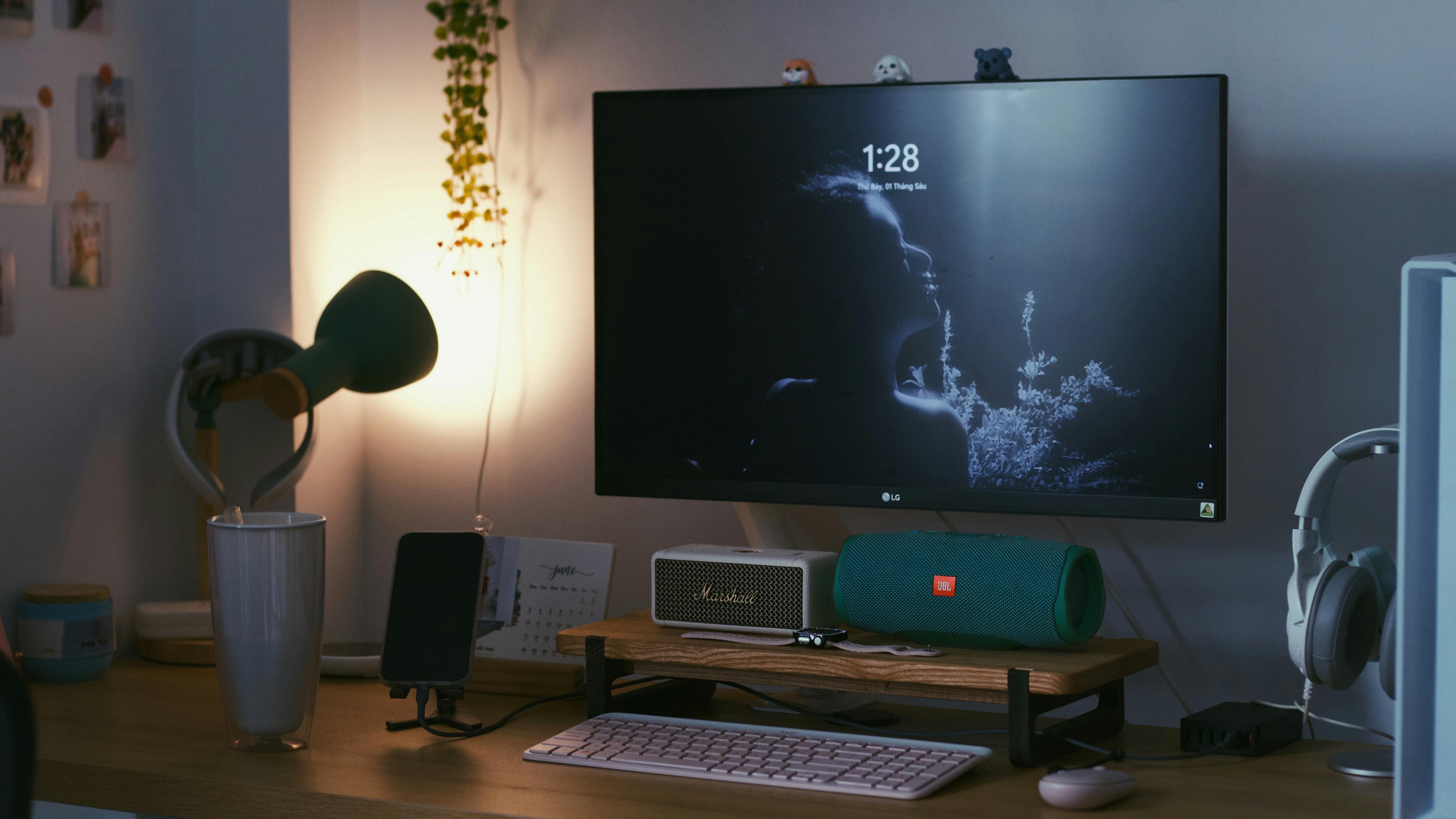 Watch IPTV 2026 in a modern living room with smart TV setup.