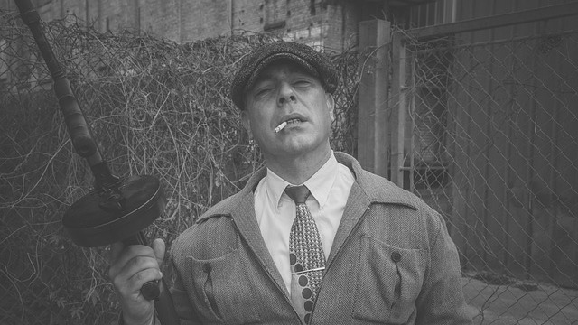 Historical photo of a military leader in uniform, Mafia aided the Navy against Mussolini