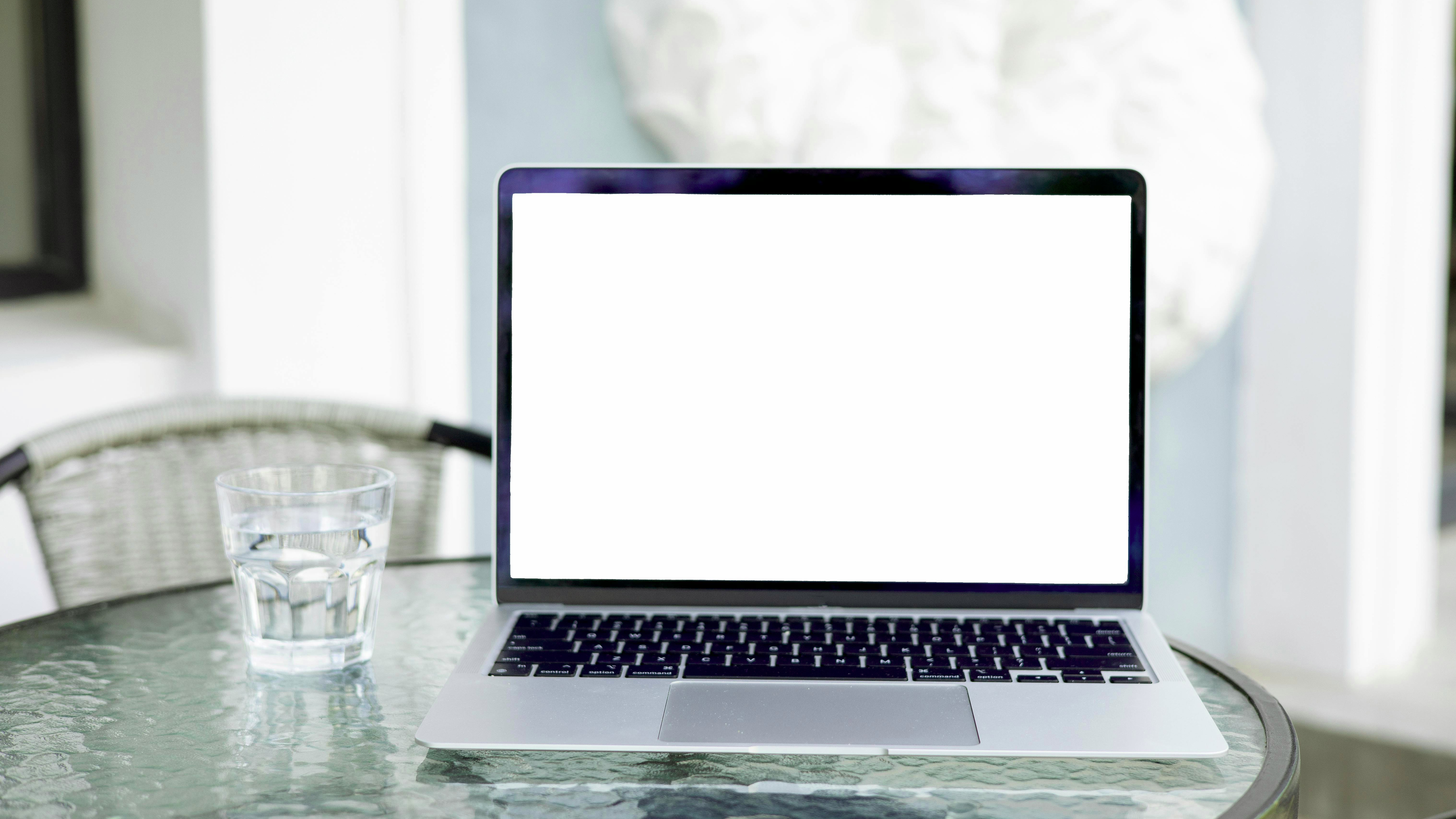 Mint Mobile 5G Home Internet presentation in mint-themed room