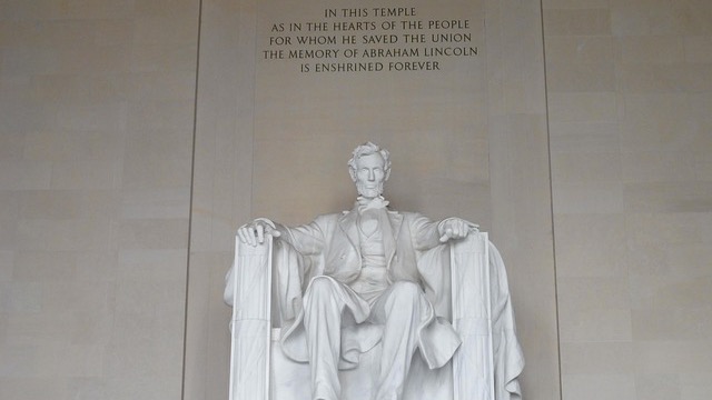 Illinois National Guard Honors Former Guardsman Abraham Lincoln