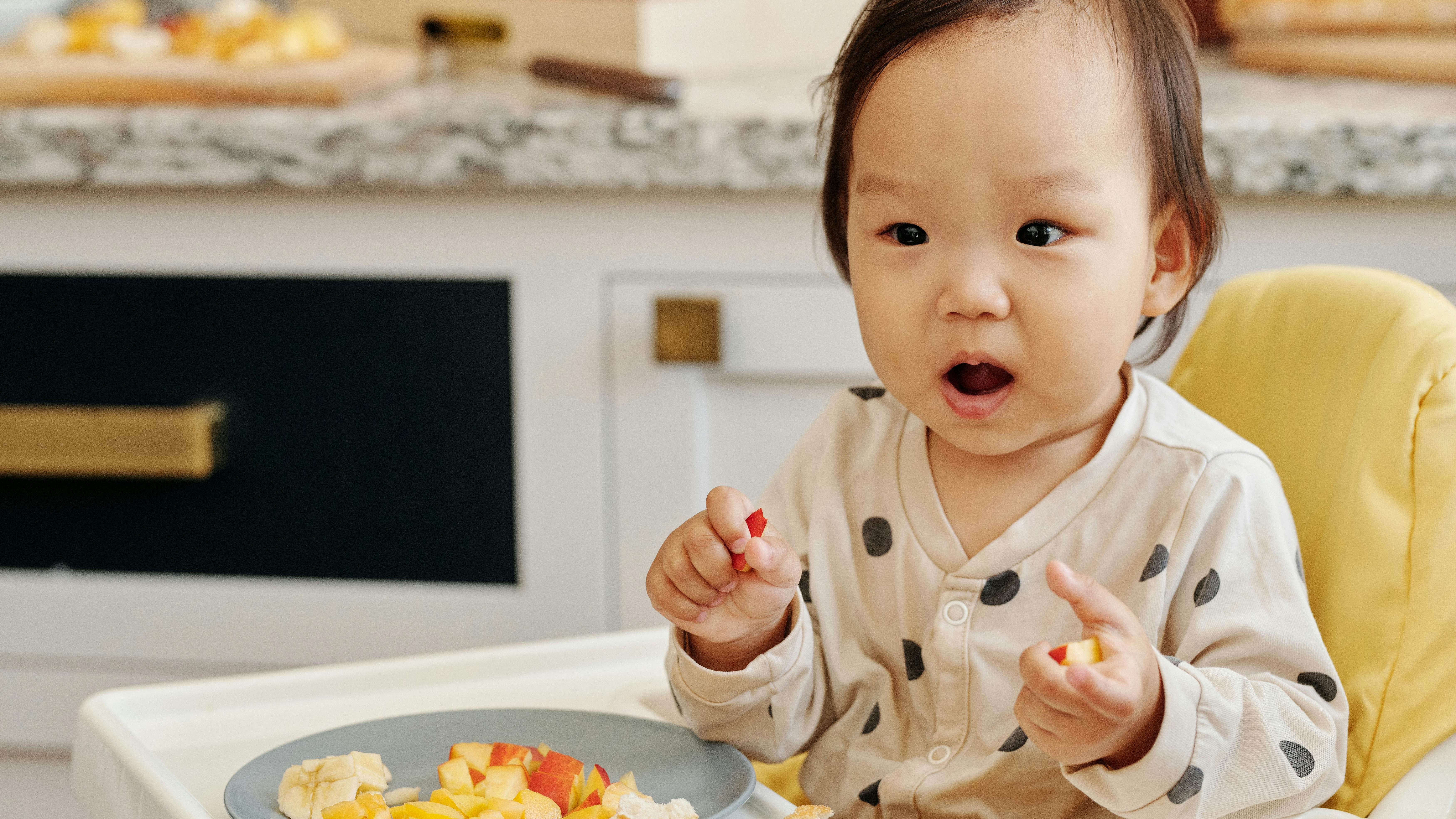 Kid's meal solution with pancakes and apples for picky eaters