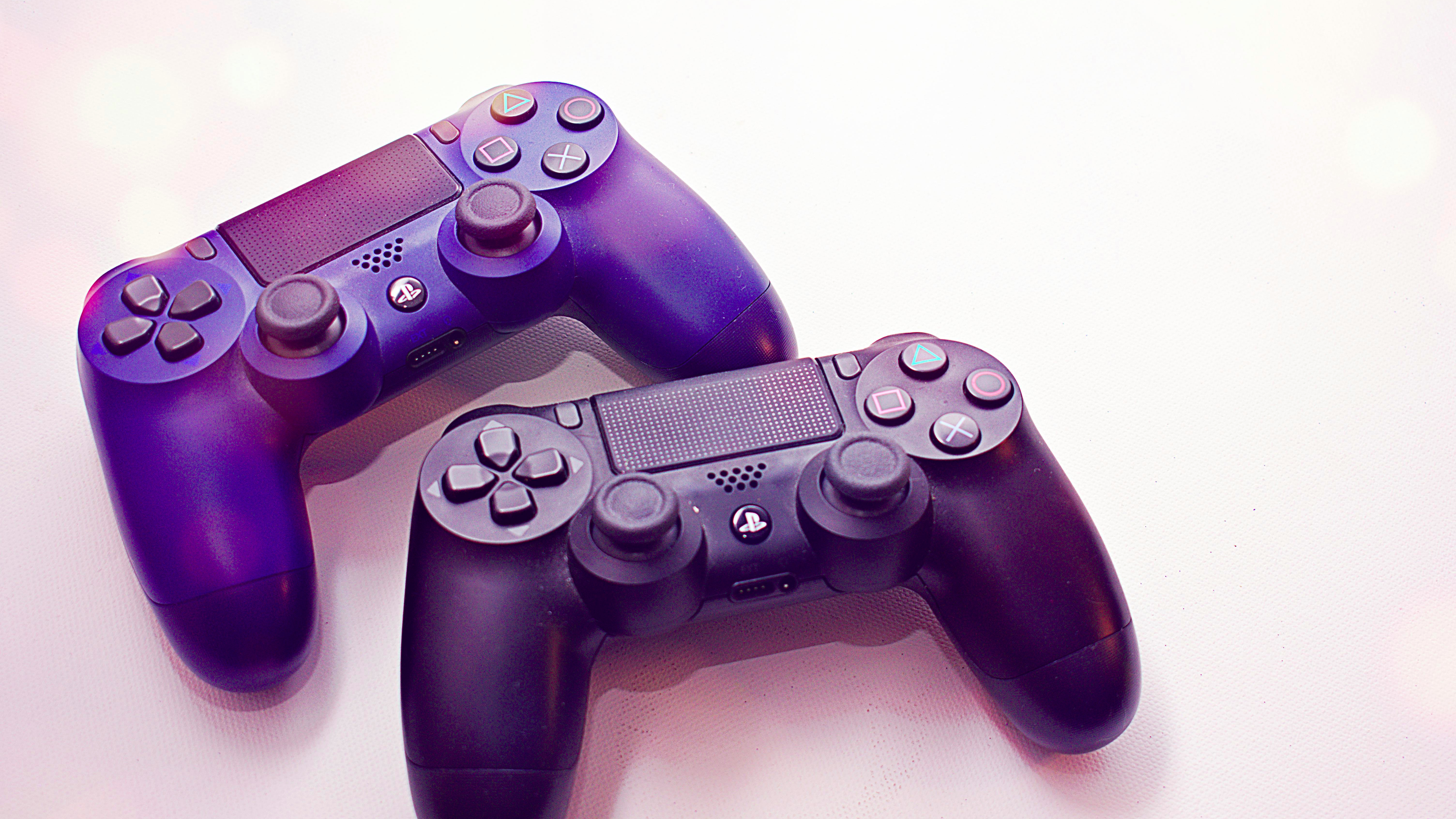 Monster Hunter Stories 3 bonus DLC character feline in snow.