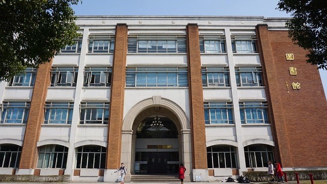 Erasmus Radiography Group Network professionals with university banners