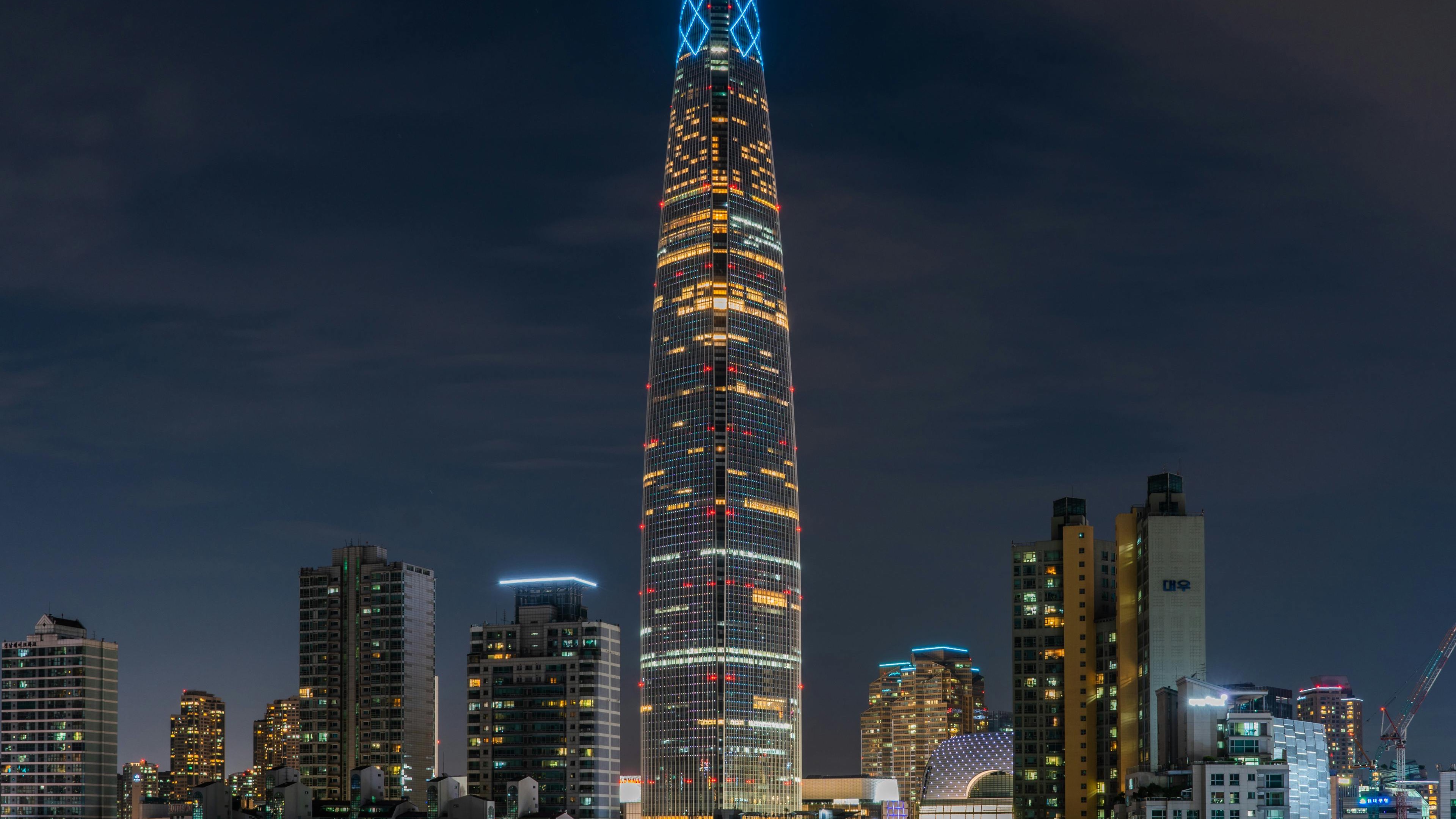 Flags of Japan and South Korea symbolizing AI Governance in East Asia.