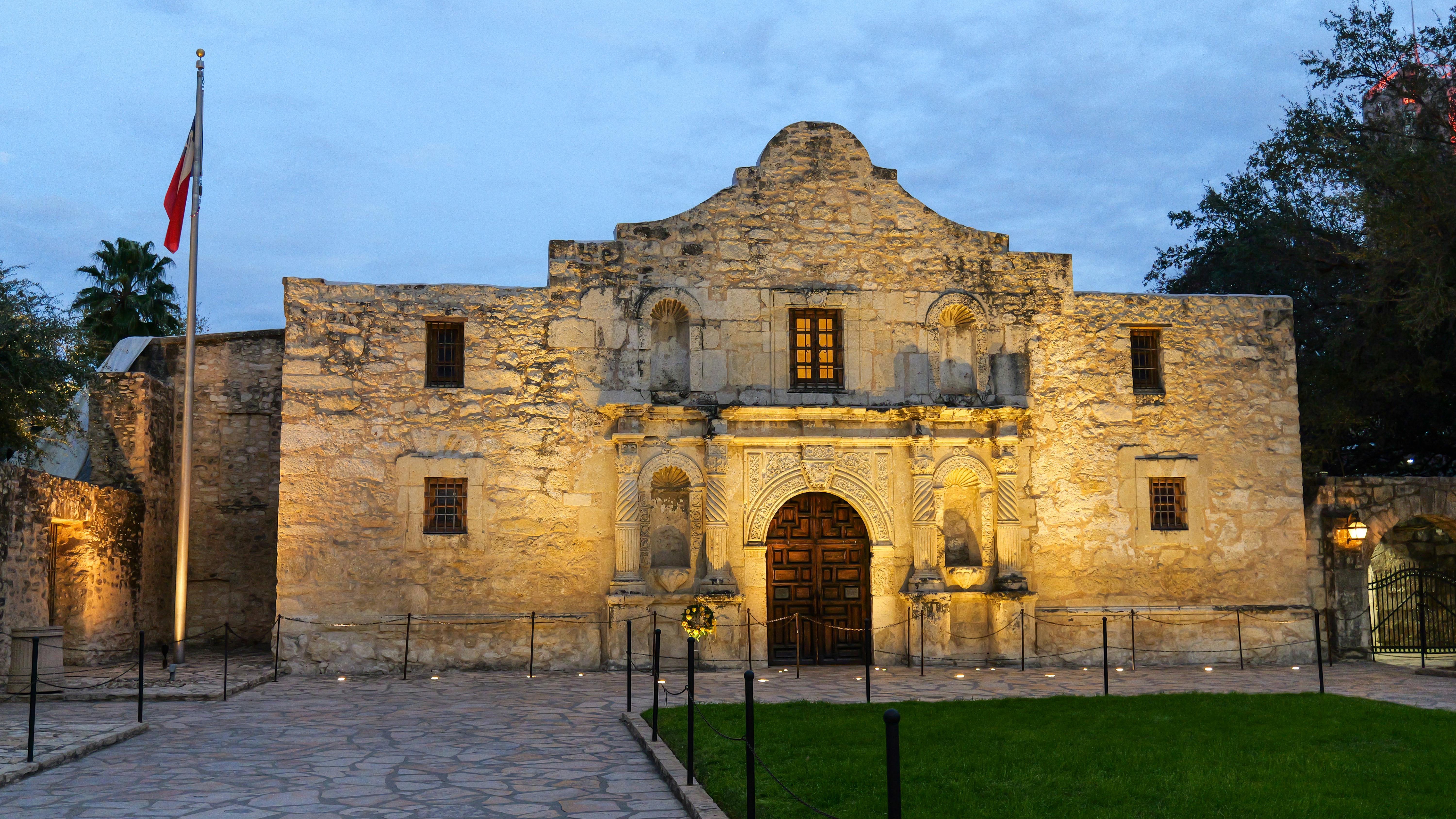 Texas Guard, Chile Strengthen Partnership at FIDAE Air and Space Show