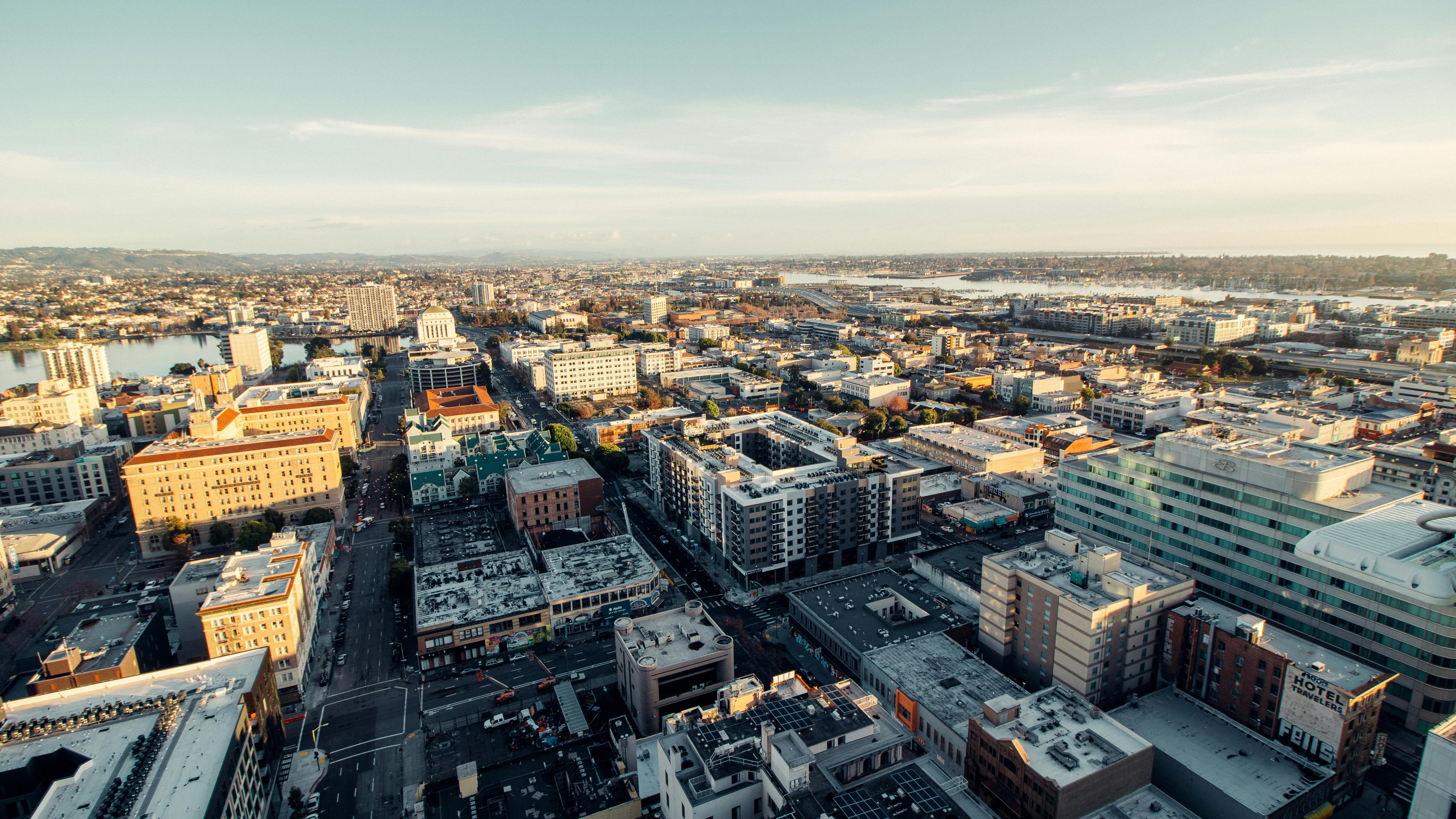 PJM data centers with cooling units on rooftops for grid reliability.