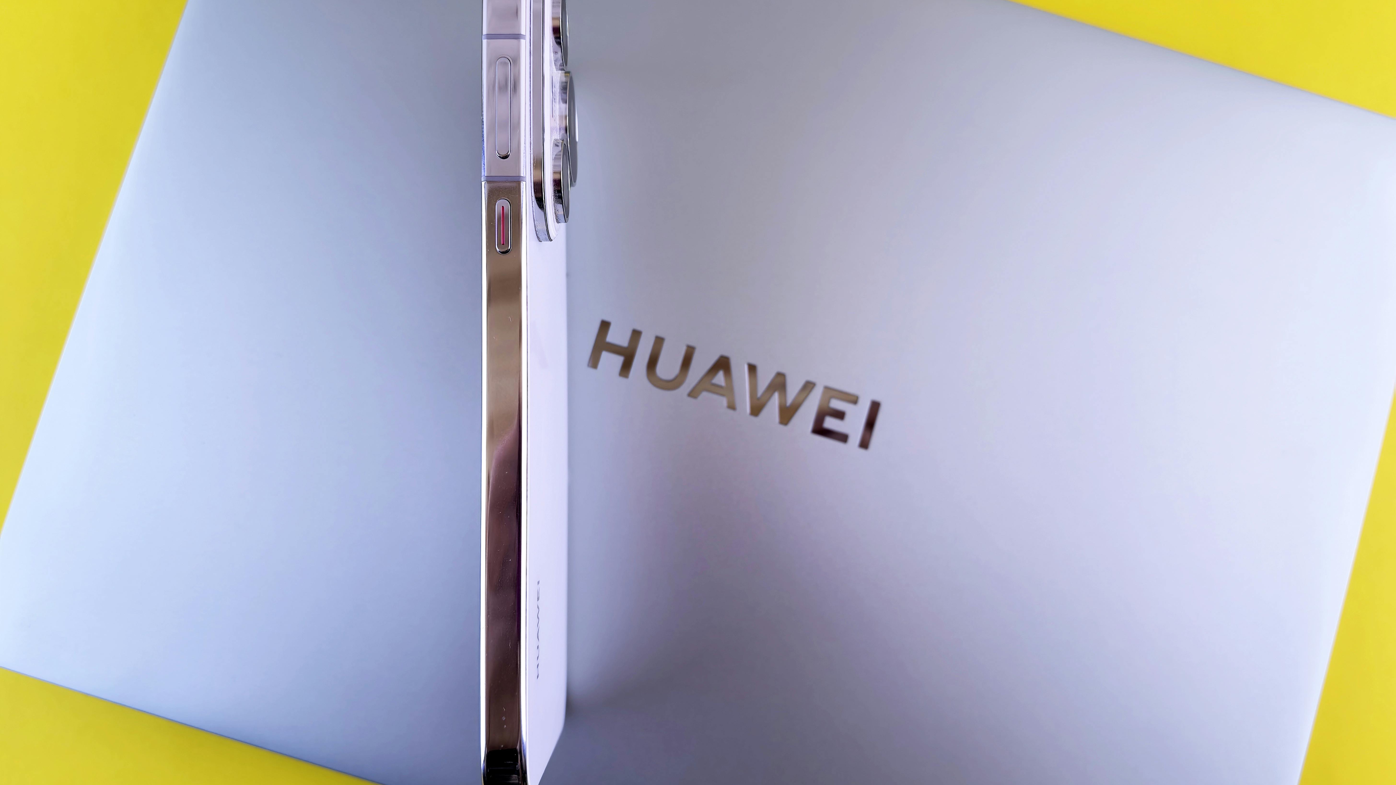 Collaborative launch at Huawei Next Generation FAN Solution event.