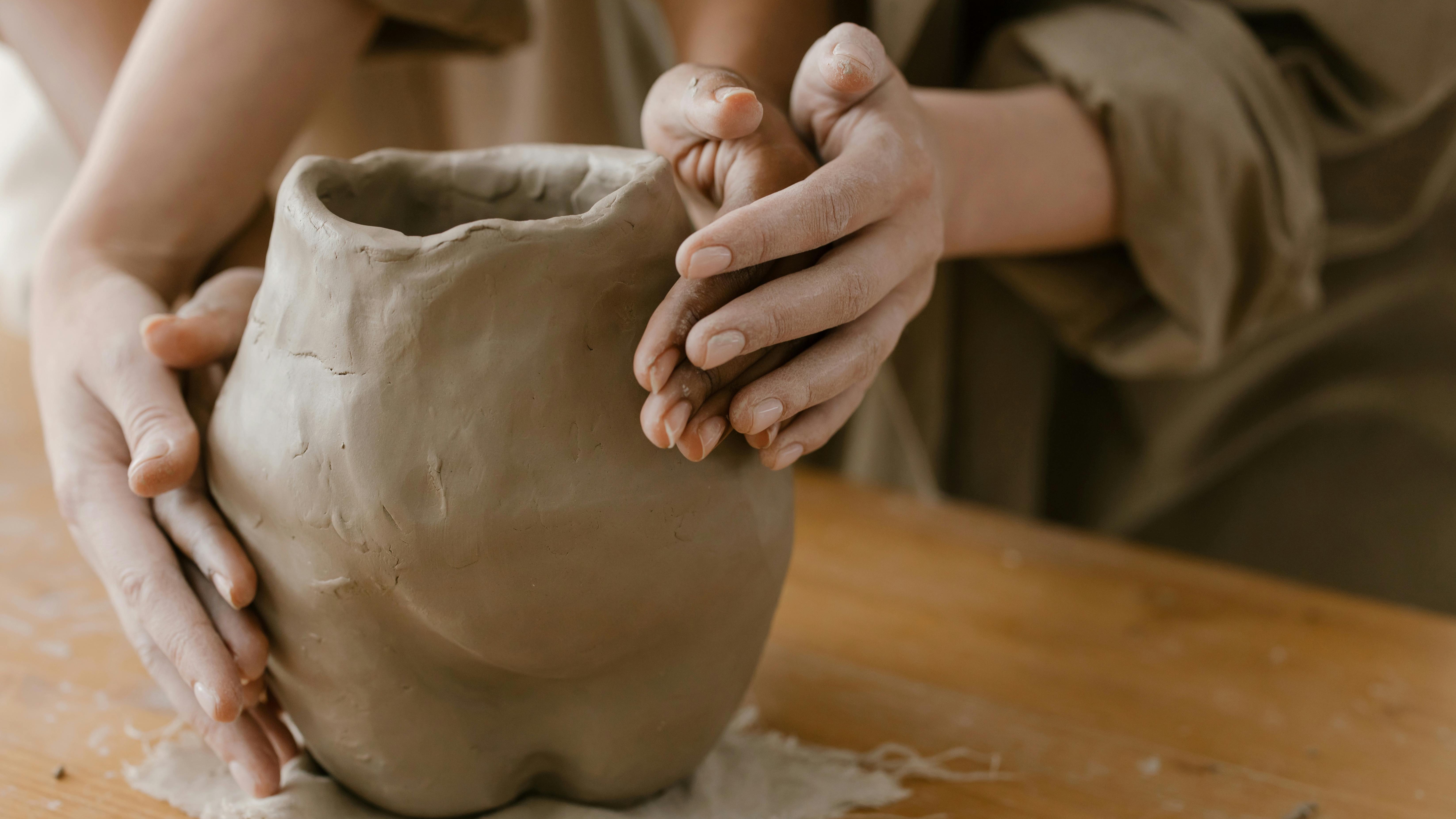 Children enjoy arts and crafts in San Antonio family activities.