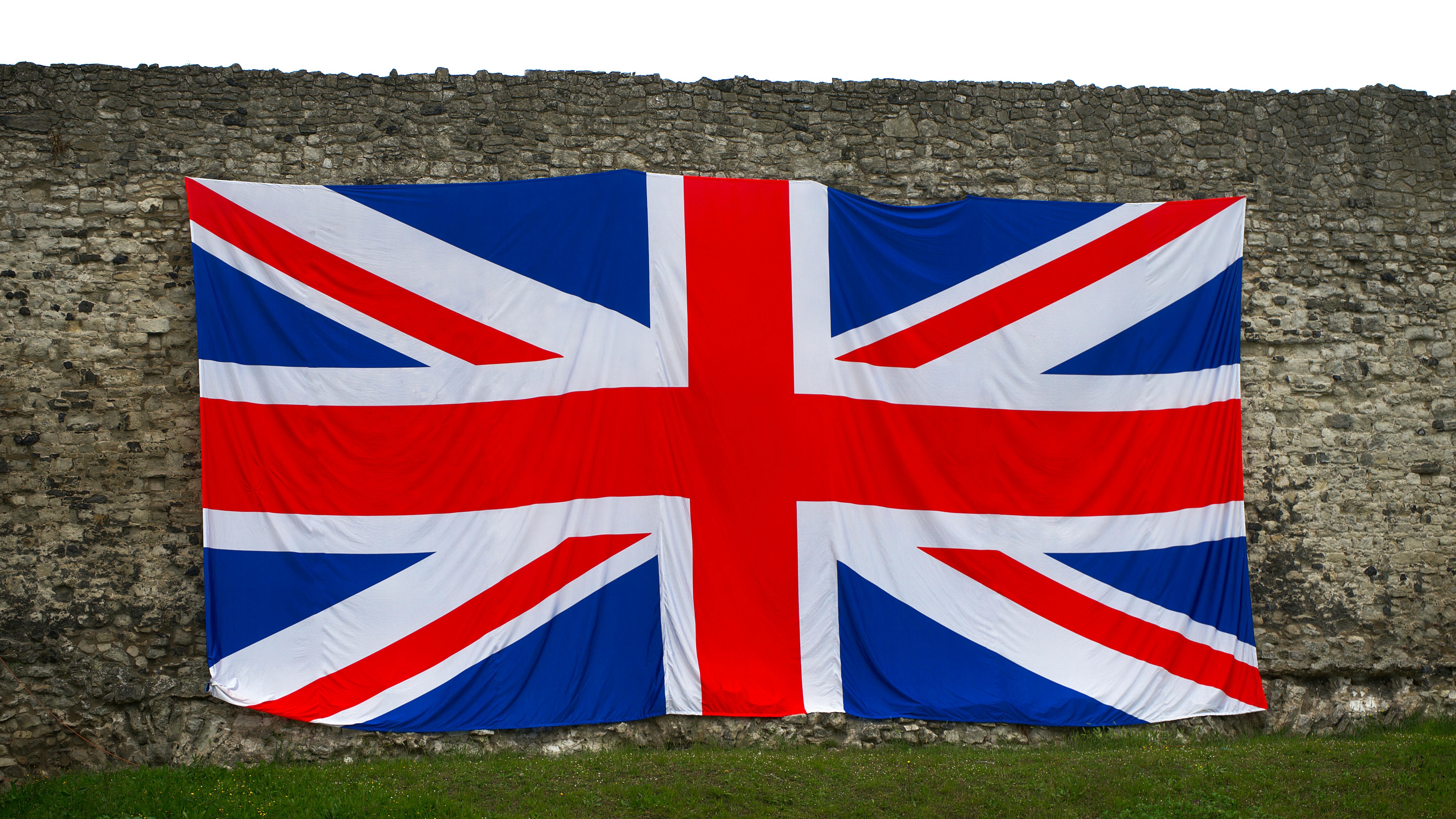 Bright yellow stationery reflecting UK broadband market updates.