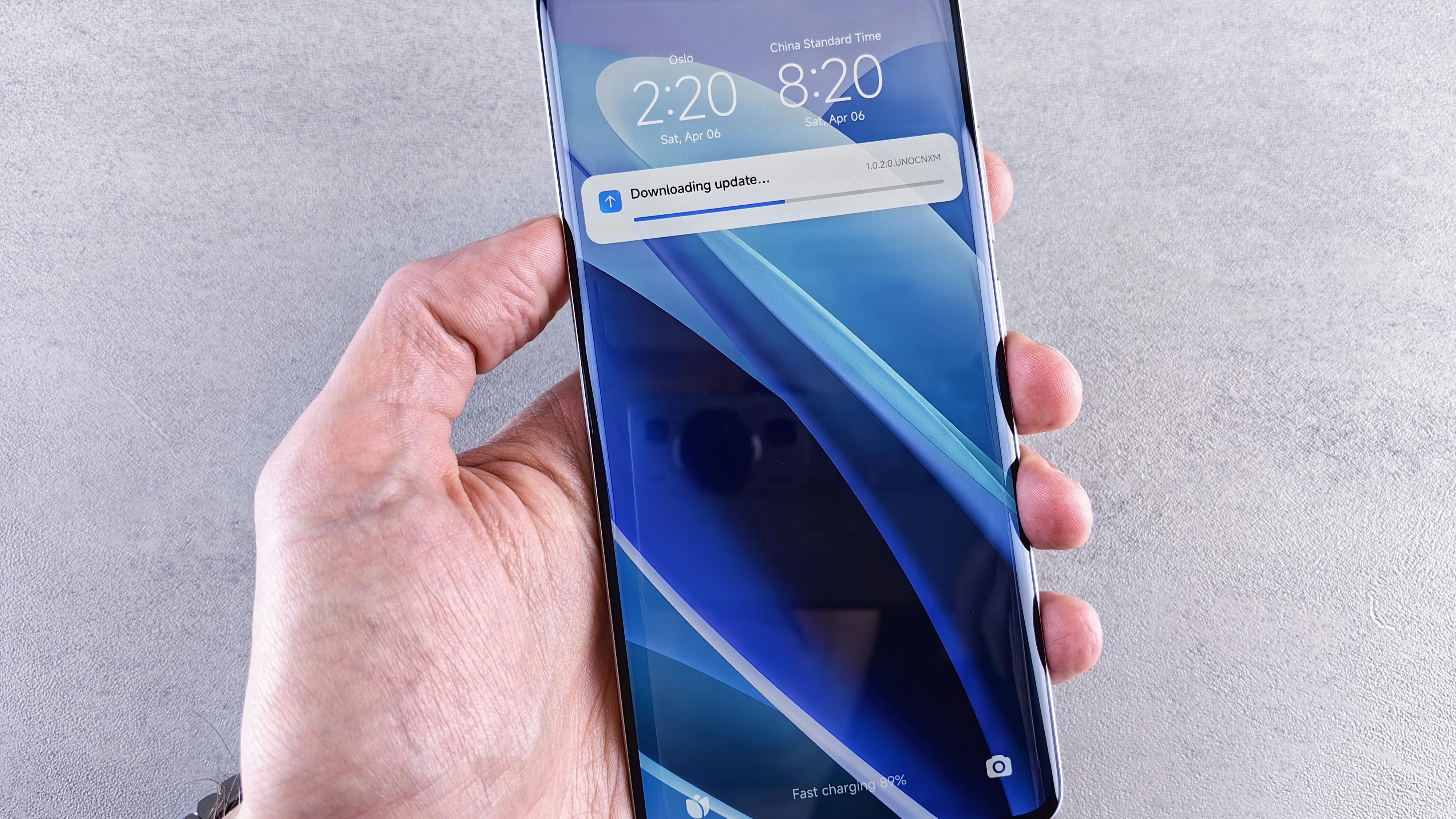 Stylish Wi-Fi 7 mesh router glowing like a lamp on a shelf.