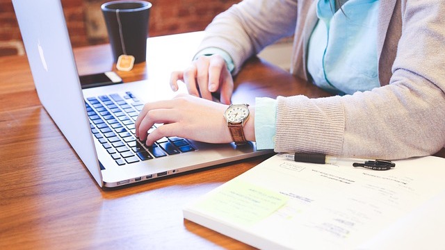 Stylized red and white lightning icon for energy and speed, suitable for Fixed Wireless Access investment trends.