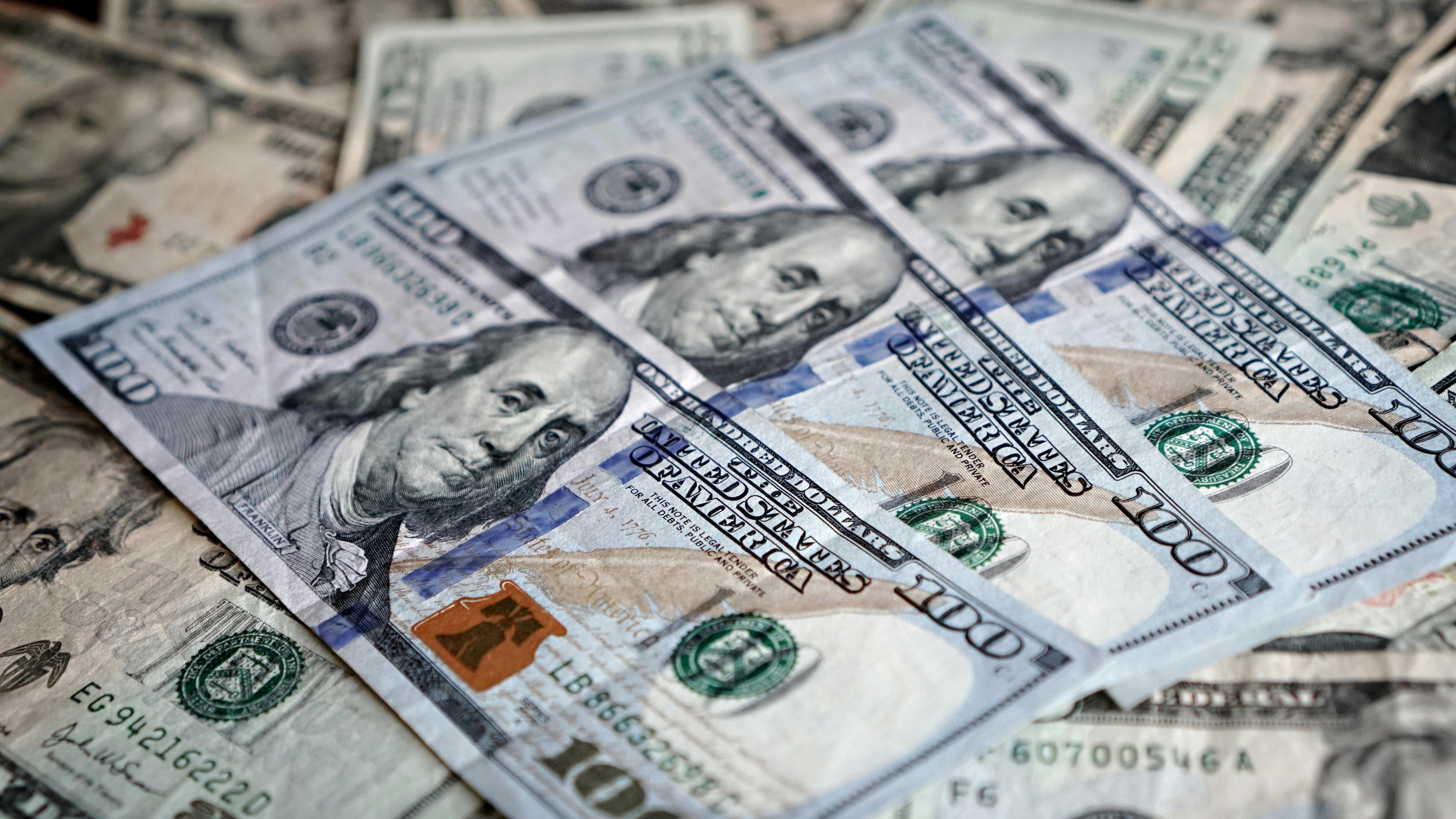 Cost of living and wages: woman worried about finances at home.