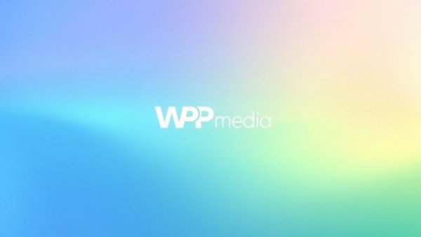 WPP Media logo, commerce media surpasses TV topic background.