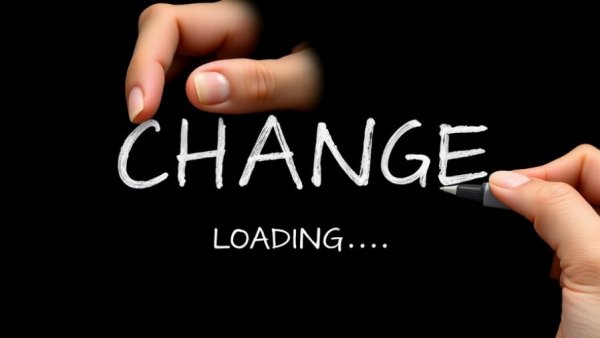 LinkedIn Algorithm Changes 2025 concept with a loading bar.