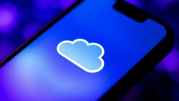 OpenAI Shuts Down Sora cloud logo on smartphone, bokeh background.