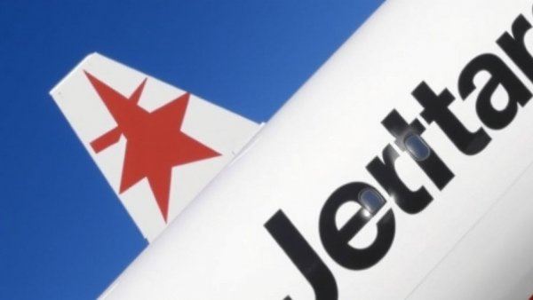 Airports say incentives offered to Jetstar are not distorting fares, after Air NZ boss raises concerns