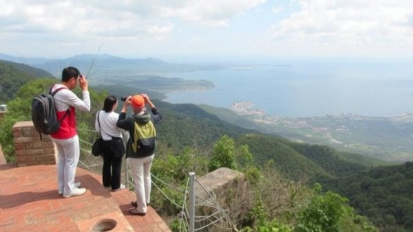 From the Mountains to the Coast: Communities Exchange Birdwatching Tourism Experiences in Oaxaca, Mexico