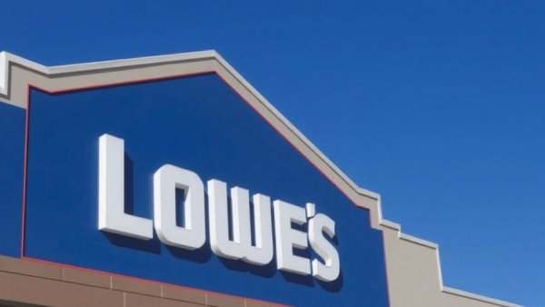 The Home Improvement Sector Recovery Is Delayed. What That Means for Lowe’s Earnings.