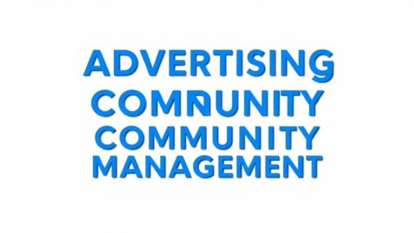 Bold blue text promoting community marketing templates to reduce CAC.