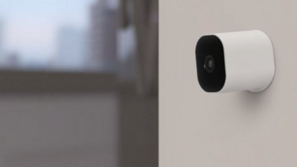 Arlo just added an SOS button that could save seconds during a home emergency