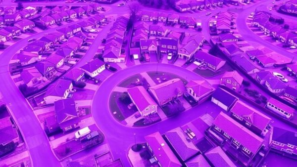 Vibrant aerial of suburban homes showcasing Non-NAR MLS alternatives.