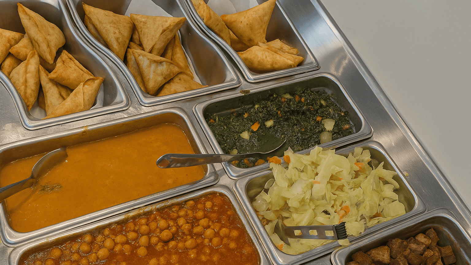 Welcoming atmosphere at Hoyo's Kitchen in Columbus.