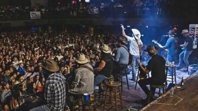 San Antonio business with Old Western saloon design