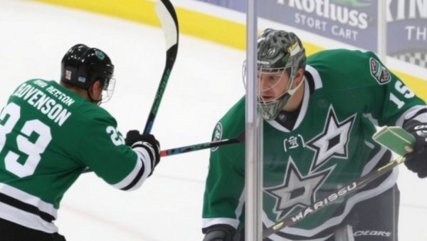 Robertson has 2 goals and assist as Stars beat Ducks 8-3 for 3rd straight win