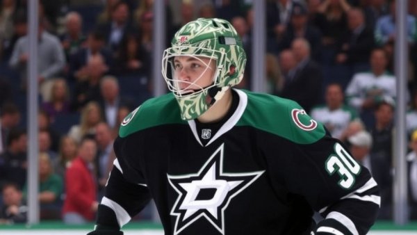 Johnston and Stars beat Wild 4-2 in Game 2 to even their first-round playoff series