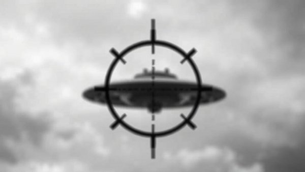 Blurry UFO sighting analyzed with SETI data, grayscale image.