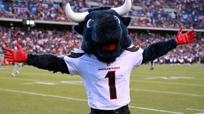 GMA comes to Houston to celebrate the Texans' historic 25th season